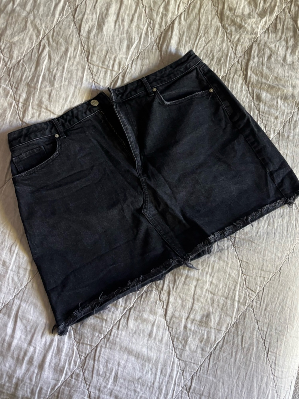 LOFT Black Denim Skirt Size 16